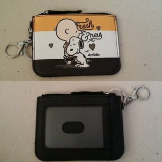 กระเป๋าใส่เหรียญ ใส่บัตร ใส่คีร์การ์ด ในอันเดียวกันค่ะ ลาย สนู๊ปปี้ SNoopy ขนาด 12x9 ซม.