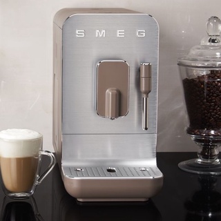 ❤️‍🔥พรีออเดอร์❤️‍🔥 SMEGเครื่องชงกาแฟอัตโนมัติ สีโทป รุ่น BCC02TPMEU