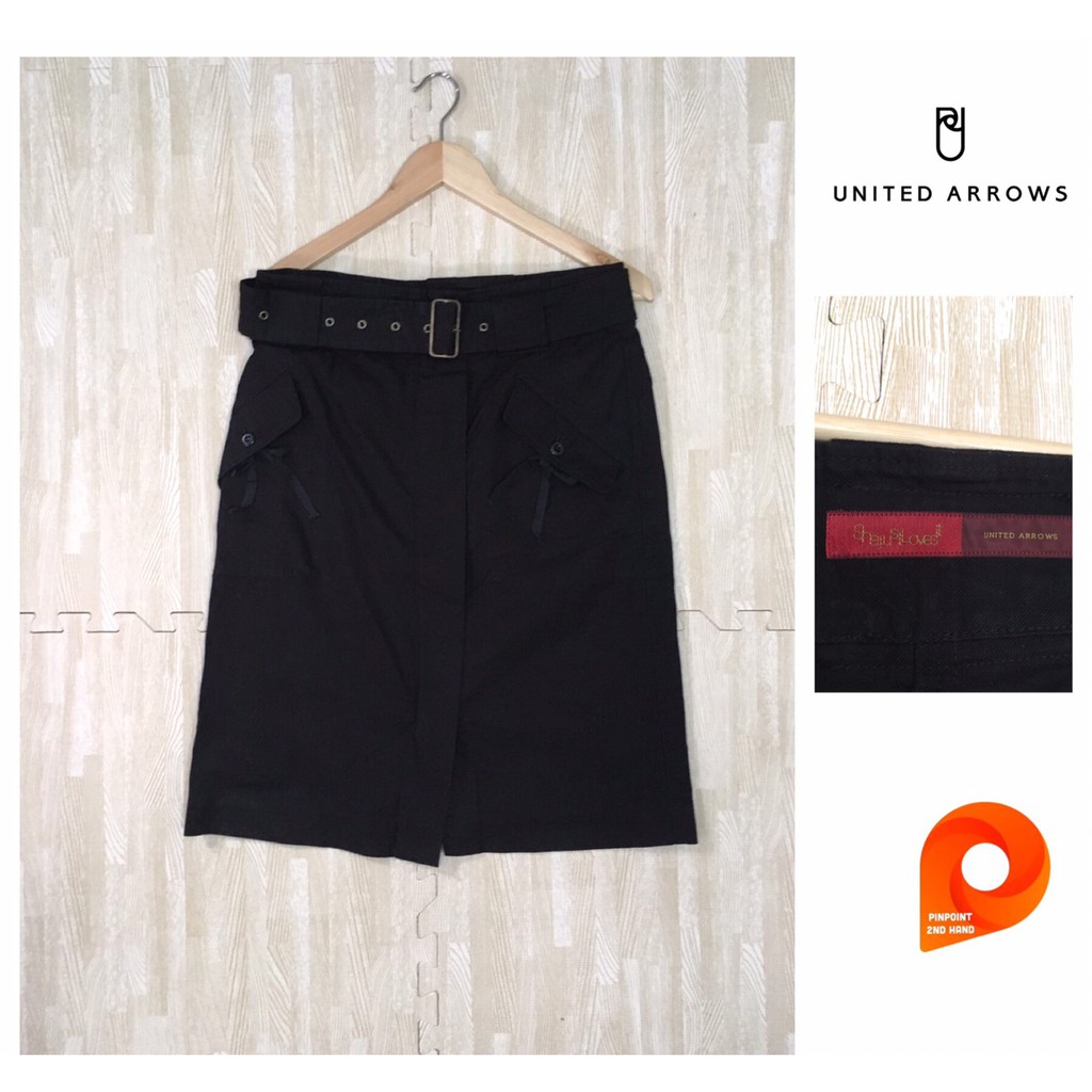 united-arrows-กระโปรงสีดำ-มีเข็มขัด-แต่งซิปด้านหน้า-เอว28-29