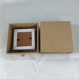 กล่องใส่กรอบรูป 2x2 กล่องของขวัญ กล่องกระดาษคราฟท์