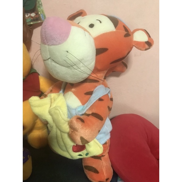 ตุ๊กตามือสองสภาพดี-หมีพูห์-ทิกเกอร์-ดิสนีย์-pooh-tigger