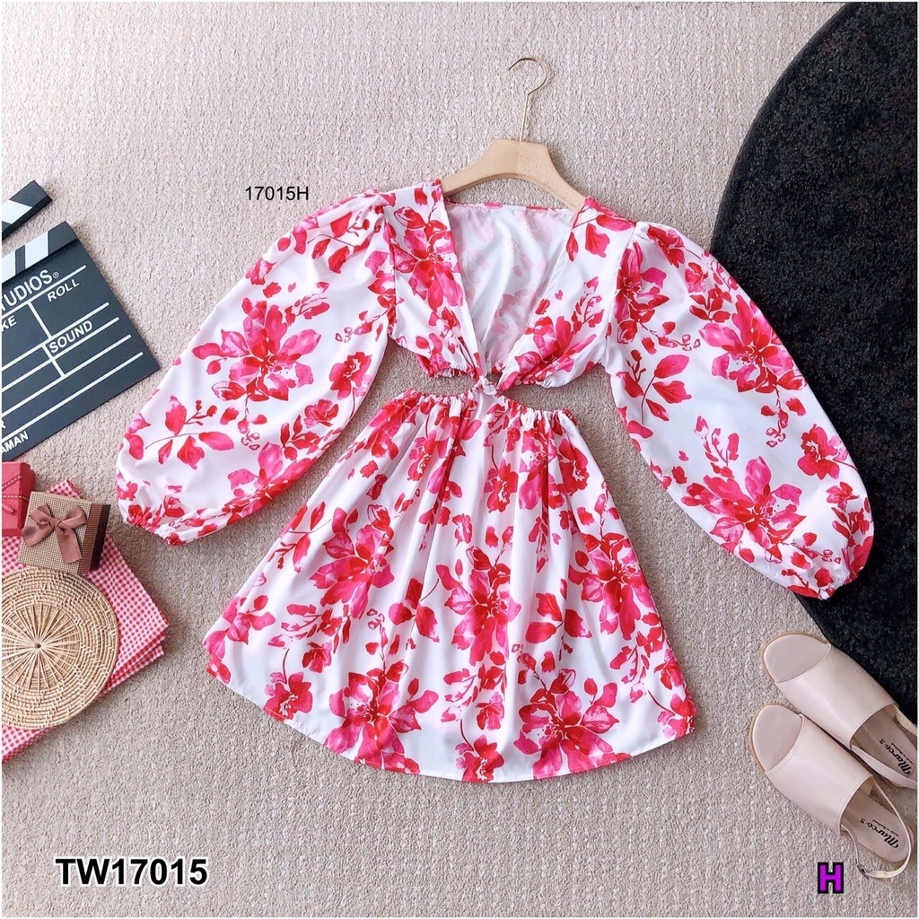 tw17015-เดรสสั้นแขนยาว-งานน่ารักมากกค้า-ลายดอกไม้สีสันสดใส-เว้าอกเว้าเอวจัดเต็ม-แขนยาวปลายแขนยางยืด-เนื้อผ้า-100d