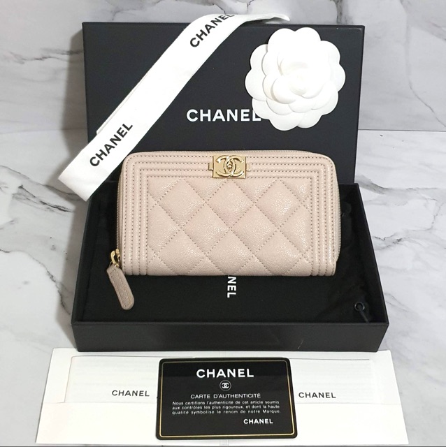 Chanel Boy Zippy Medium Wallet size 6” Holo 27 Shopee Thailand
