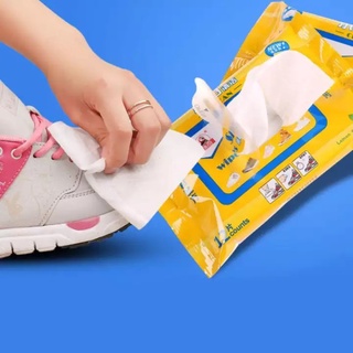 ภาพหน้าปกสินค้าผ้าเปียกเช็ดทำความสะอาดรองเท้า Sneaker wipes (1แพคมี12แผ่น) รุ่น Sneaker-wipes-cleaning-13Jan-J1 ที่เกี่ยวข้อง