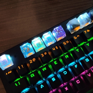 chin Handmade Customized OEM R4 Profile Resin Keycap Keyboard RGB Translucent Keycap