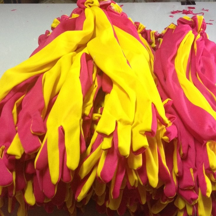 ภาพสินค้าสั่งผลิต 2-3 วัน ถุงมือแสตนเชียร์เซ็ตจับคู่สีเหลือง ผลิตไวส่งไว จากร้าน narumolpae บน Shopee ภาพที่ 7
