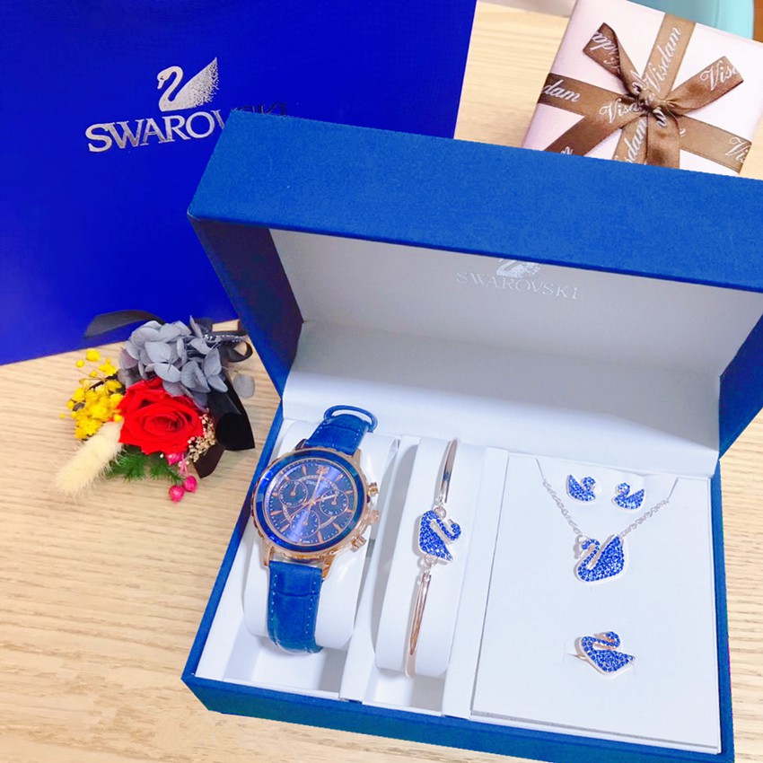 ภาพสินค้านาฬิกา S-warovski watches, necklaces, bracelets, rings, earrings เซต5ชิ้น มีให้เลือกหลายแบบ มีกล่องแบนด์ พร้อมถุงแบนด์ จากร้าน supakite999 บน Shopee ภาพที่ 2