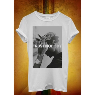 ใหม่ เสื้อยืดลําลอง แขนสั้น พิมพ์ลาย Tupac 2 Pac Shakur Trust Nobody สําหรับผู้ชาย TYUI6778