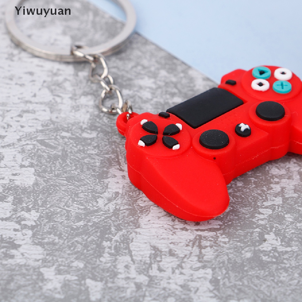 ภาพหน้าปกสินค้า(Yiwuyuan) พวงกุญแจจอยสติ๊กวิดีโอเกม แบบคู่ สําหรับเป็นของขวัญ จากร้าน yiwuyuan.th บน Shopee