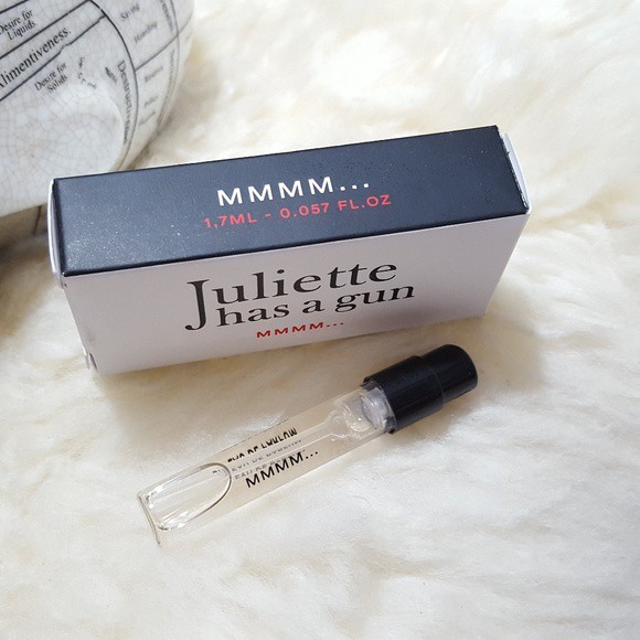 juliette-has-a-gun-parfum-sample-spray-1-2-ml-น้ำหอมสำหรับทดลอง-ขนาด-1-2-มล