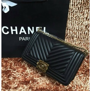 Chanel chevron 10