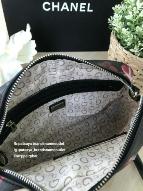 พร้อมส่ง-guess-halley-top-zip-crossbody-bag-2018แท้-outlet-กระเป๋าสะพายรุ่นใหม่ล่าสุดทรงเหลี่ยมหนัง