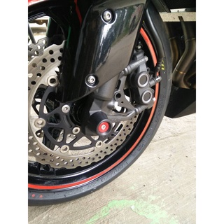 กันล้มล้อหน้า front fork slider Kawasaki Z1000 Mothracing ช่วยป้องกันตีนโช๊ค ไม่ให้เกิดเป็นรอยเสียหาย เวลารถล้ม หรือช...