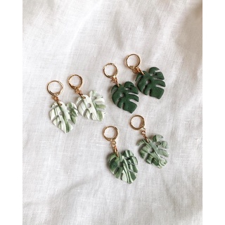 Monstera huggies earrings