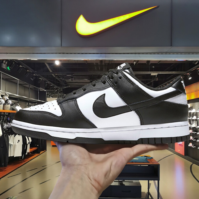 ภาพหน้าปกสินค้าNike dunk low retro panda black white 100% authentic