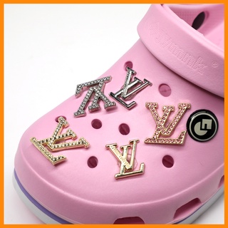 กระดุมโลหะ รูปรองเท้า Crocs Jibbitz Pins หลากสีสัน DIY