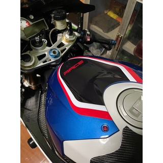 สติ๊กเกอร์ชิ้น บนถัง S1000RR ดำ-ขาว-แดง