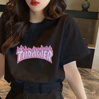 Mashoo เสื้อยืดคอกลม พิมพ์ลาย THRASHER สไตล์วินเทจ โอเวอร์ไซซ์ แนวสตรีท แฟชั่นสําหรับผู้ชาย ผู้หญิง