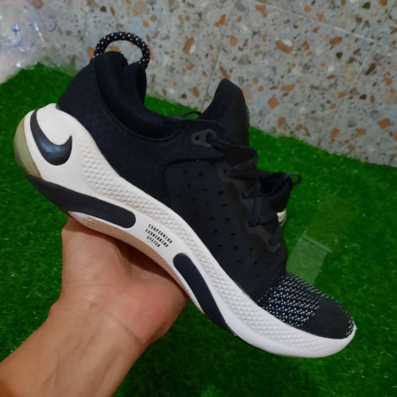 Nike joyrun hot sale