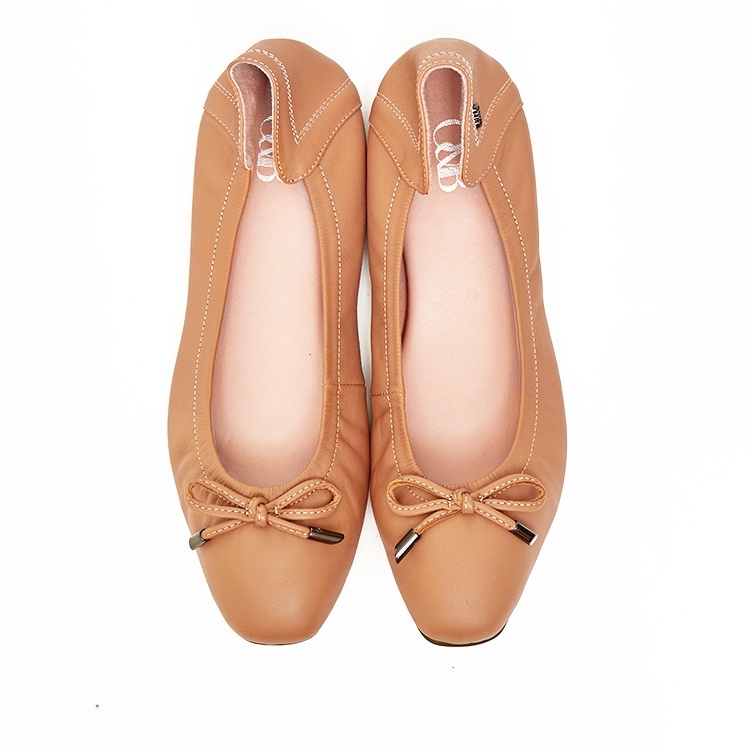 ภาพหน้าปกสินค้าO&B รองเท้าหนังแท้ รุ่น Audrey Comfy in Latte brown (New Edition)