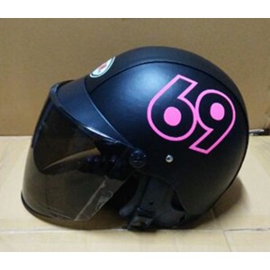 ภาพหน้าปกสินค้าหมวกกันน็อค 168 ครึ่งใบ ( แถมฟรีกระจกบังแดด ) จากร้าน 168helmet บน Shopee