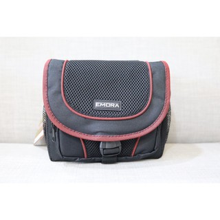 กระเป๋า กล้องยี่ห้อ Emora มีสีดำล้วนและสีแดงดำ สำหรับเก็บกล้อง หรือ สัมภาระต่างๆ (มือ1 สภาพใหม่)