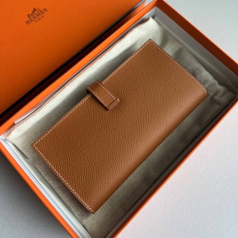 กระเป๋าตังค์แบรนด์เนมสีใหม่-เขาเพิ่มจะ-hermes-bearn-long-wallet-in-epsom-leather