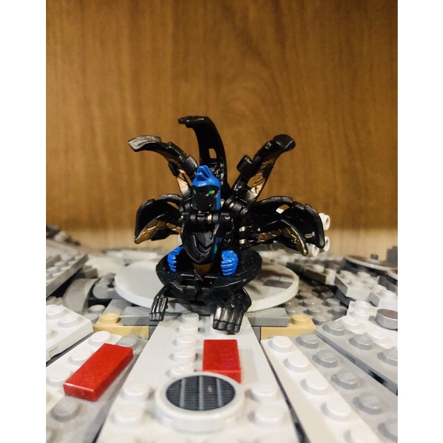 bakugan-b2-new-vestoria-subterra-ingram-blue-trim-vhtf