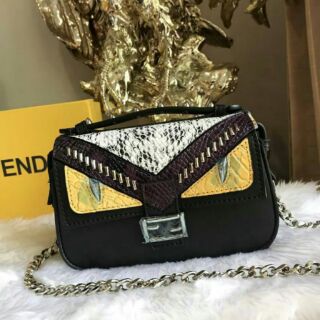 FENDI หนังแท้