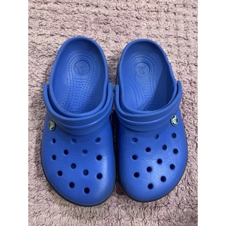 รองเท้าลำลองcrocs มือ2