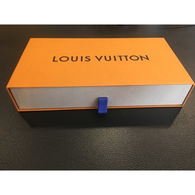 กล่องใส่กระเป๋า-louis-vuitton-ของแท้