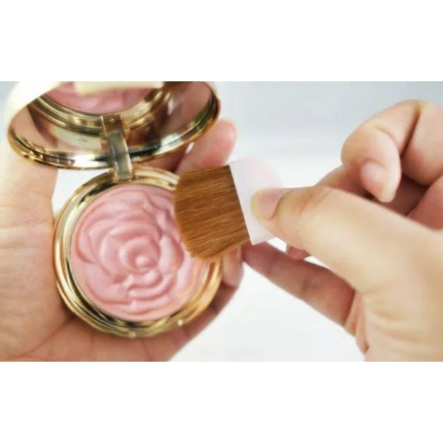 aac-energizing-pink-bb-grilled-blush-wear