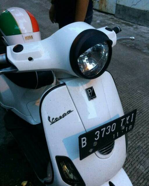 โคมไฟสัตว์เลี้ยง-อุปกรณ์เสริม-สีดํา-สําหรับ-vespa-lx