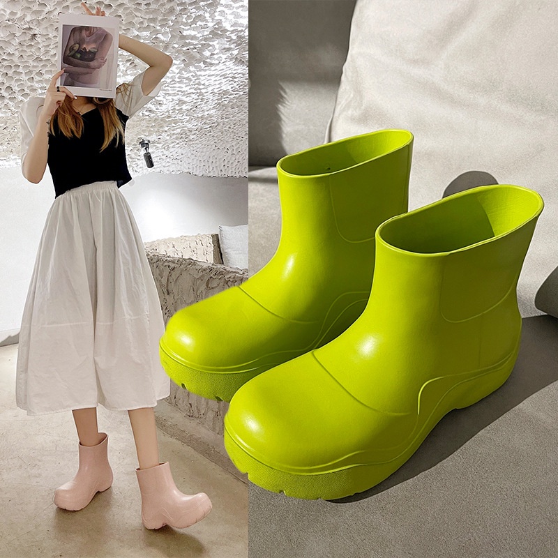 ภาพสินค้ารองเท้าบูทยาง กันน้ำ กันฝน แฟชั่นสำหรับผู้ชาย และผู้หญิง SD4618 จากร้าน kuike103.th บน Shopee ภาพที่ 4