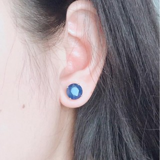 ต่างหูพลอย ไพลินสีน้ำเงินเข้มเม็ดเดี่ยว (Blue Sapphire) เงินแท้ 925 รุ่น NA1145-BS