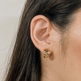 ภาพหน้าปกสินค้าMatin Hoop 10 mm earring ซึ่งคุณอาจชอบสินค้านี้