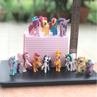 ภาพหน้าปกสินค้าโมเดล โพนี่ เซต 12 ตัว  my little pony ซึ่งคุณอาจชอบสินค้านี้