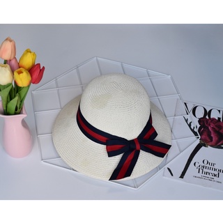 ภาพขนาดย่อของภาพหน้าปกสินค้าหมวกสานทรงกลม มีโบว์หมวกผู้หญิง สินค้าพร้อมส่งจากไทย A029 จากร้าน shophaiyong บน Shopee