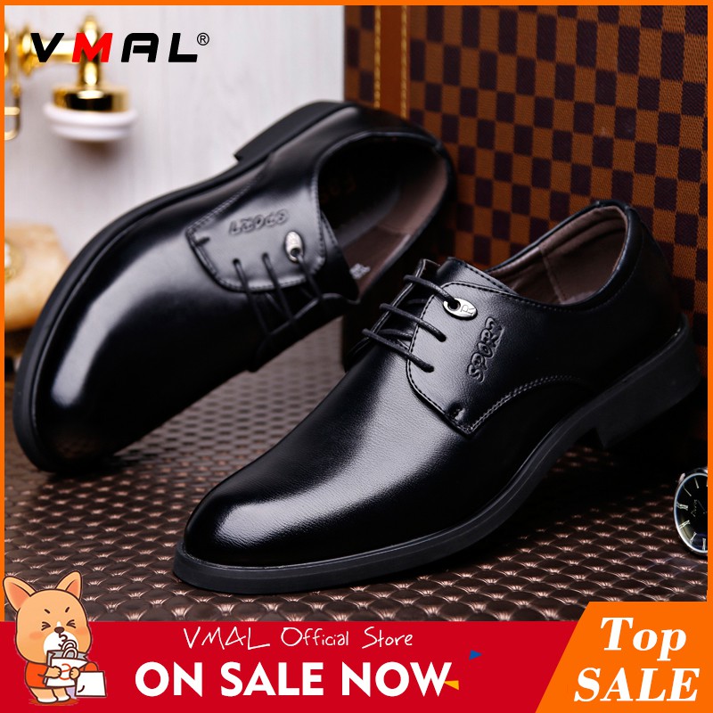 ภาพหน้าปกสินค้าVMAL ใหม่รองเท้าหนังผู้ชายธุรกิจอย่างเป็นทางการสไตล์อังกฤษย้อนยุค