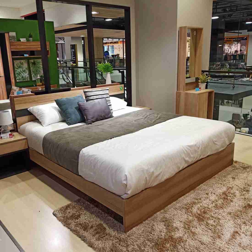 ภาพหน้าปกสินค้าKoncept furniture เตียงนอน 6 ฟุต รุ่น Harper สีไม้อ่อน (190x215x90 ซม.) จากร้าน sb_designsquare บน Shopee