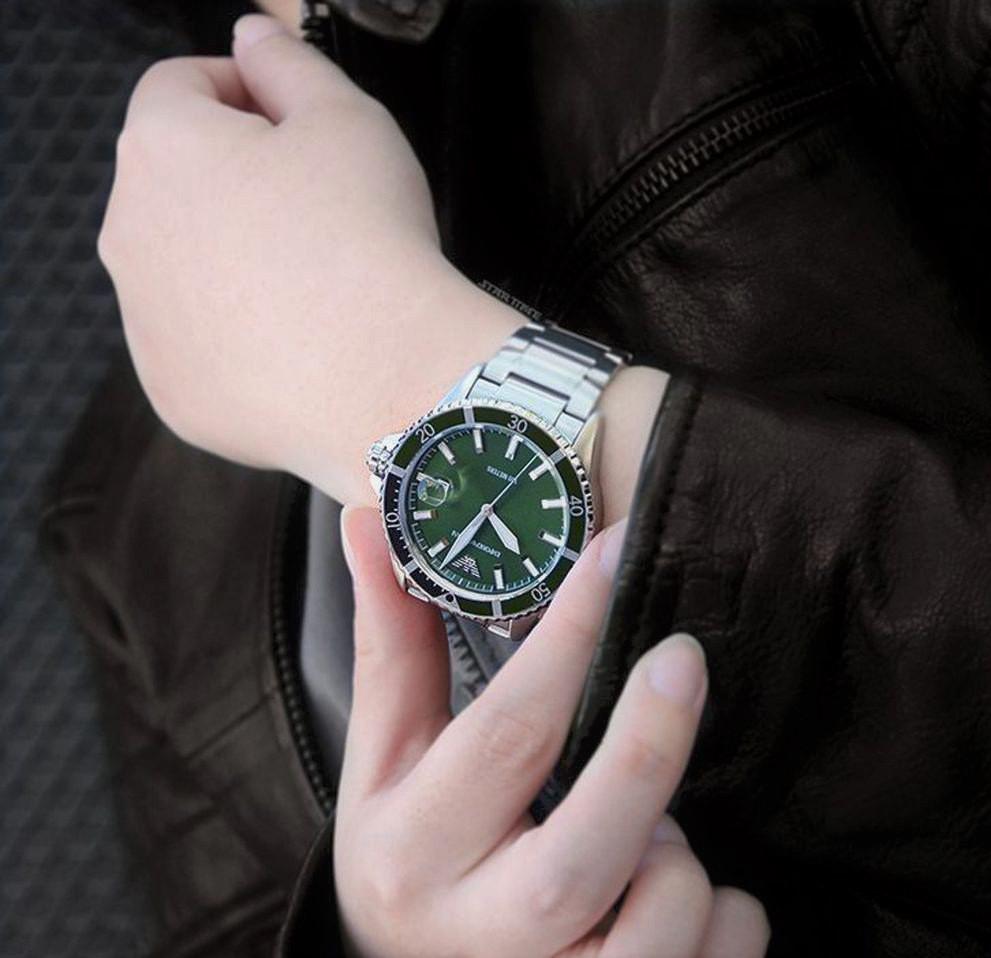 Emporio Armani นาฬิกาข้อมือผู้ชาย Diver Green Dial Silver รุ่น