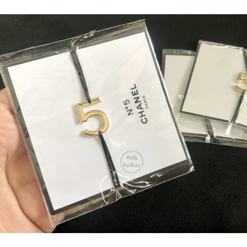 CHANEL VIP GIFT No.5 Gold Bracelet ข้อมือสัญลักษณ์ ชาแนลสีทอง | Shopee ...