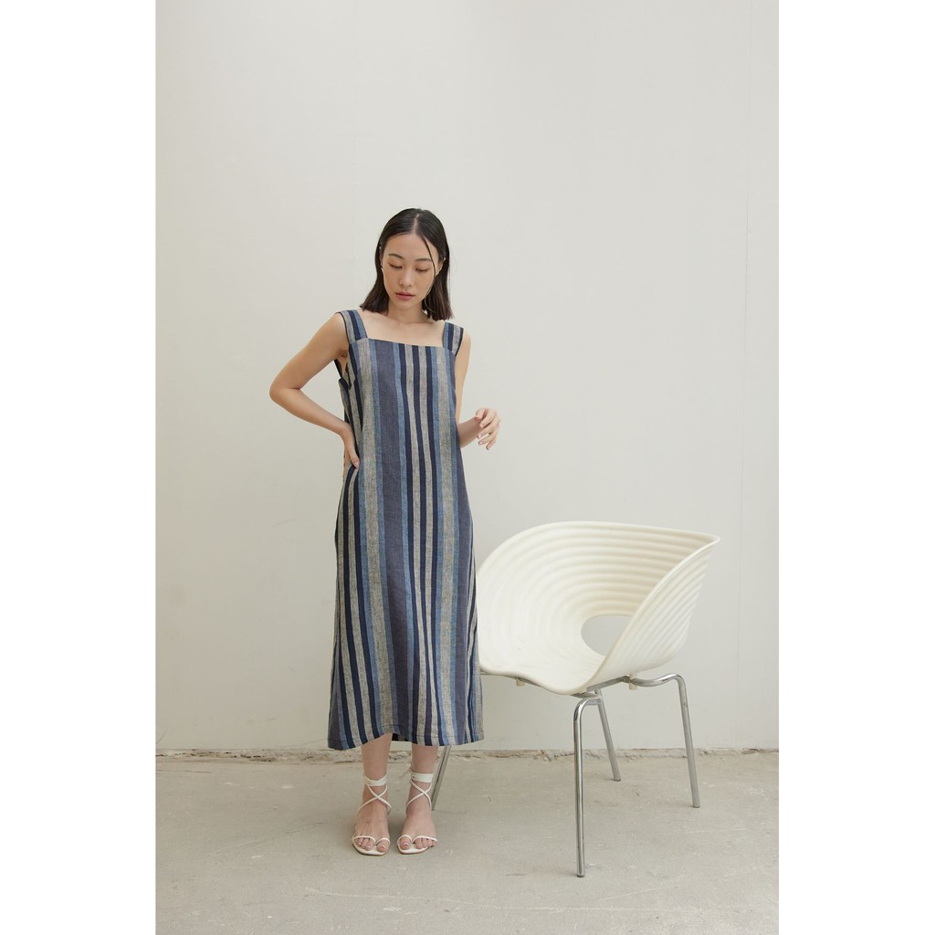 ashwood-dayoff-dress-navy-stripe-ชุดเดรสแขนกุด