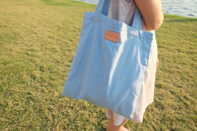 totebag-black-and-blue