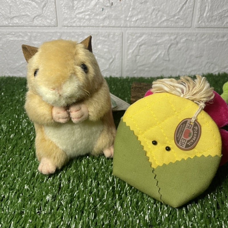 ตุ๊กตาแฮมสเตอร์มารยาทงาม-แฮมสเตอร์สวัสดีจ้า-บีบมีเสียง-น่ารักมาก-ขนนุ่ม-polite-hamster-plush-stuffed-toy-japan-4