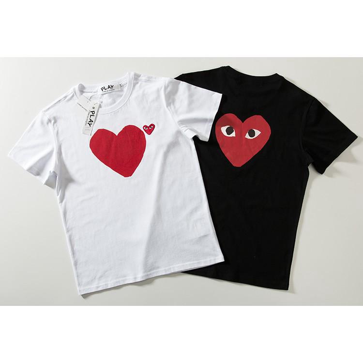 Cdg PLAY เสื้อยืดแขนสั้น พิมพ์ลายหัวใจ สีแดง สําหรับทุกเพศ