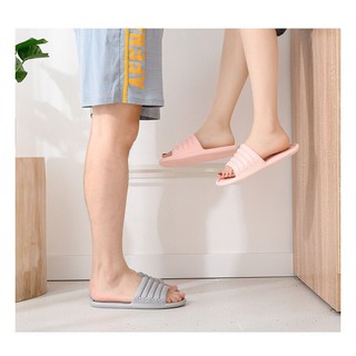 ภาพขนาดย่อของภาพหน้าปกสินค้าMellor Chic : Slippers รุ่น 2171-2190 รองเท้าแตะ รองเท้าซิลิโคน รองเท้าแตะ PVC ใส่สบาย ราคาถูก มีหลายสีให้เลือก จากร้าน mellorchic บน Shopee ภาพที่ 4