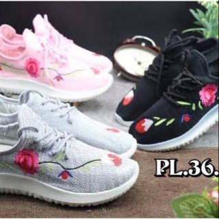 BRAND  :   ผ้าใบ​ Fashion​  
ราคา       :   490
เกรด       :   A​
ขนาด     :    มี​ size​  36-40​

&gt;