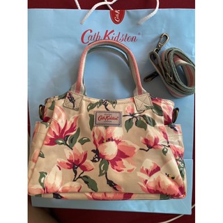 cathkidston กระเป๋าสะพายข้าง