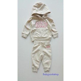 babyGap : set สีเทาขาว โลโก้ขอบชมพู size : 6-12m / 12-18m